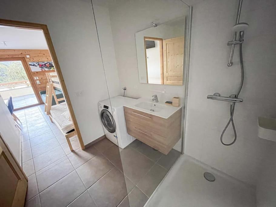 Dans Residence Neuve Le Snow Roc Sur Les Pistes, Grand Studio Cosy 5 Pers Avec Terrasse Panoramique, Sauna, Wifi Saint-Jean-dʼAulps Eksteriør billede